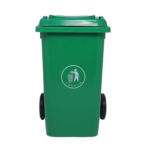 Pattumiera in plastica con coperchio